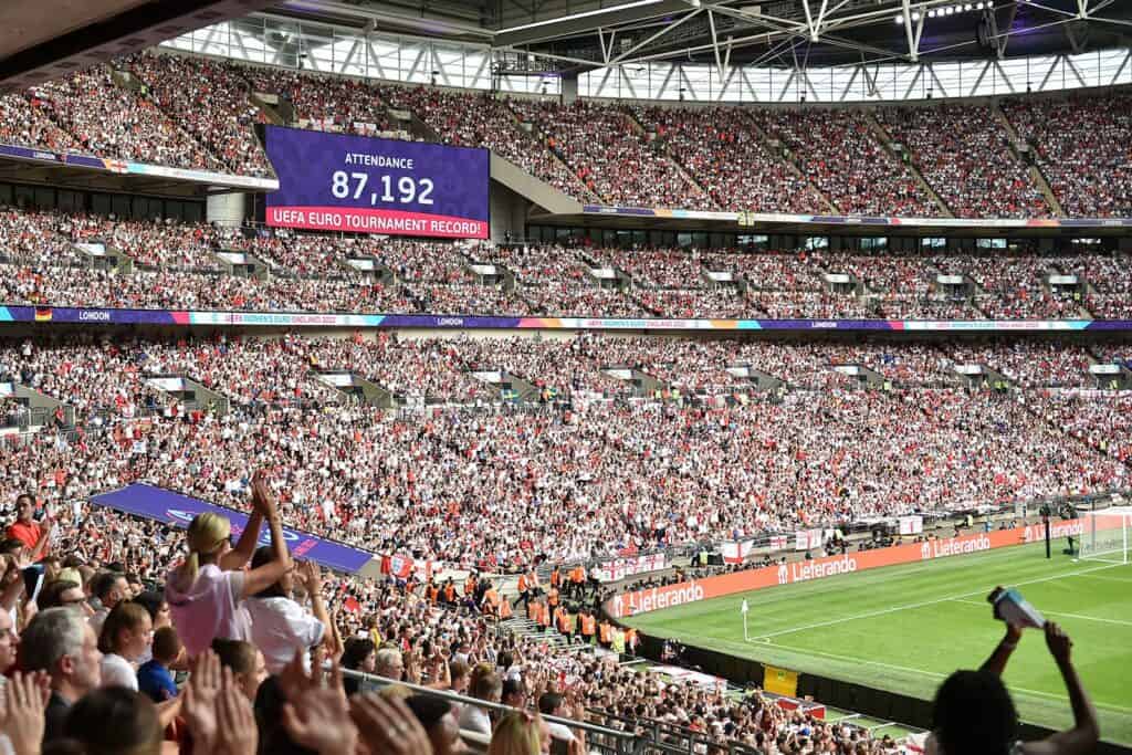 A record-breaking crowd of 87,192 