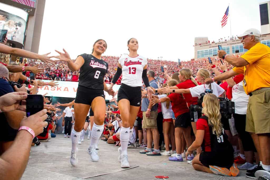 92,003 fans, new world record for attendance at a women’s sporting event