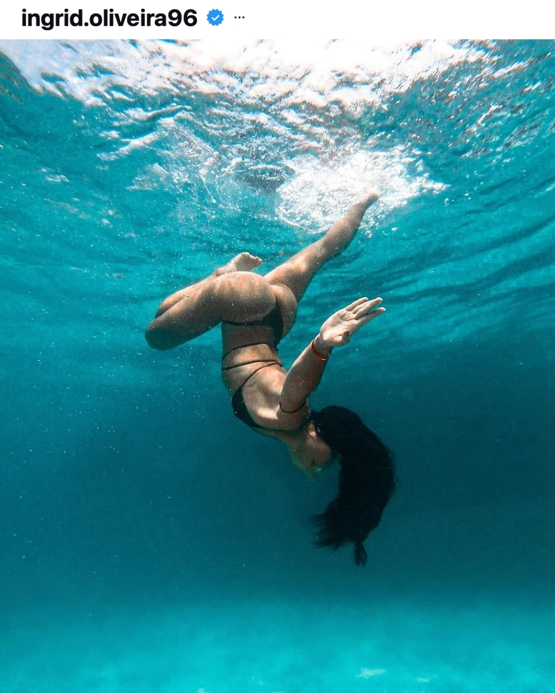 Ingrid Oliveira Dealing with Online Trolls